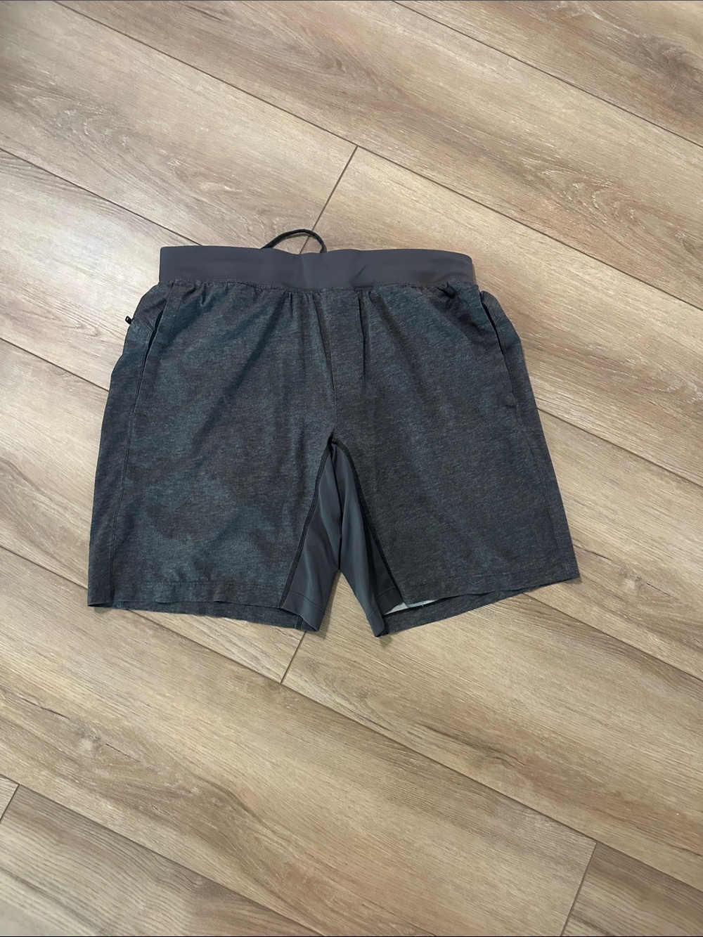 lululemon license to train 9in Dark Charcoal Athletic Shorts